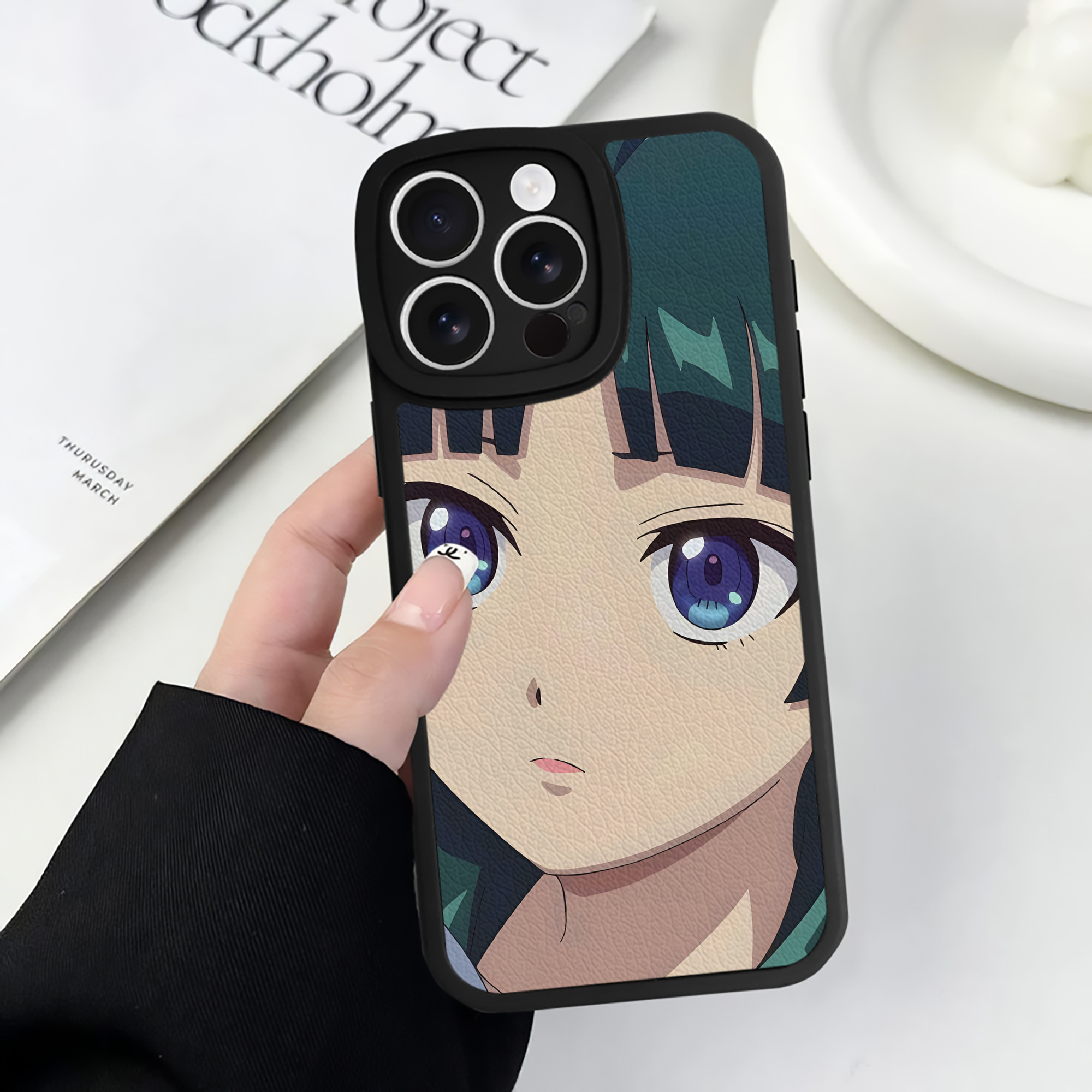 （画像用） 薬屋のひとりごと The Apothecary Diaries 【iPhone 16シリーズ対応】シリコンスマホケース（レザー調） 材質：シリコン